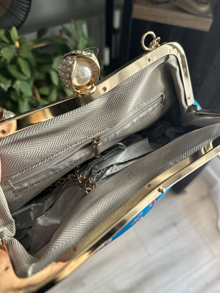 Elegancka torebka w stylu retro