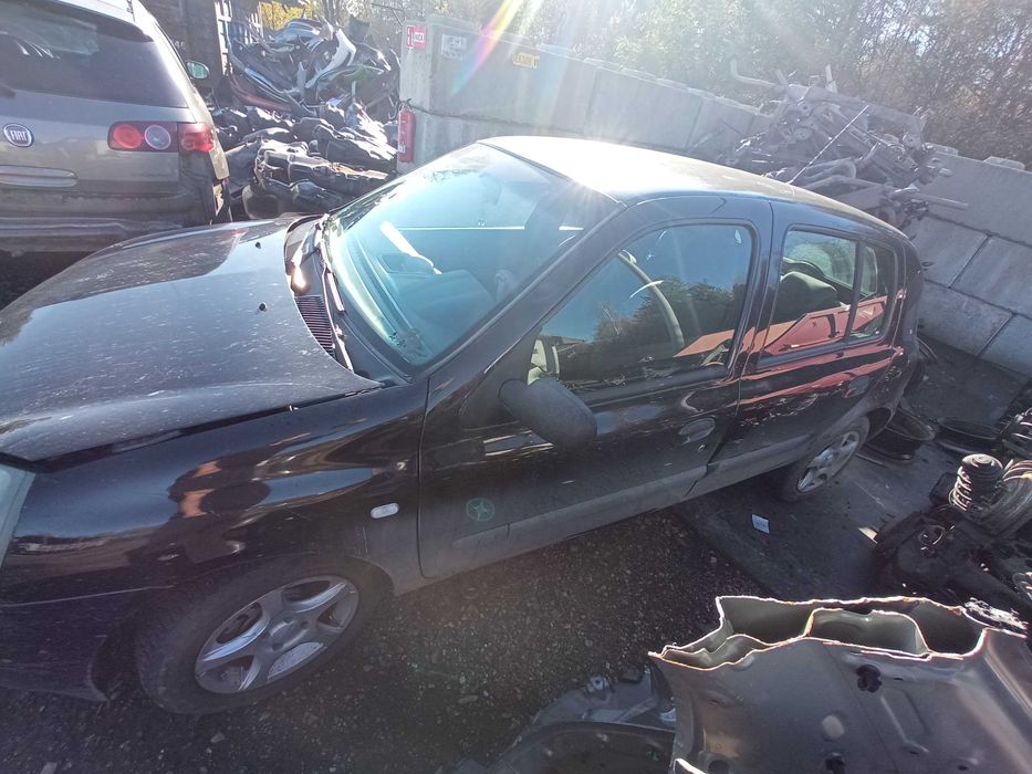 Renault Clio 2 1.2 2005r NA CZĘŚCI