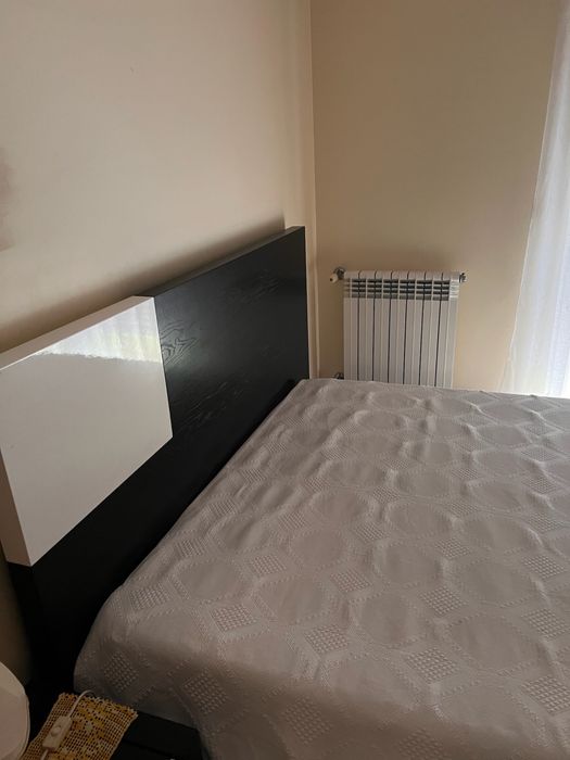 Cama de casal incluindo o colchão