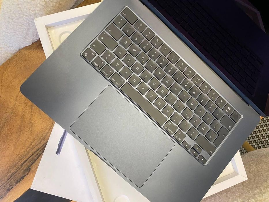 Ноутбук Apple MacBook Air 15" M3 8GB/256GB Midnight (MRYU3) 2024