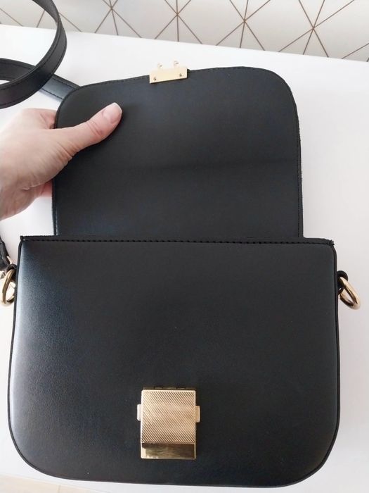 Сумка клатч-кросс-боди.