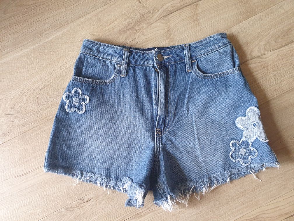 Шорти джинсовые,  HOLLISTER,  25 розмір , як нові , 100% хлопок