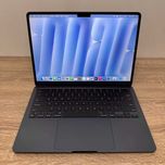 Macbook Air 13.6" 2024 M3 / 16Gb DDR5 / SSD 256Gb акб:100% (код:M0478)