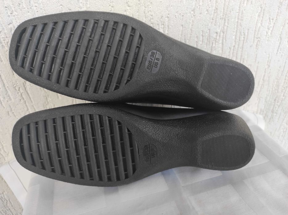 Туфли,лофери кожанние TLC р.38