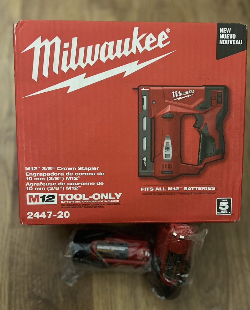 Milwaukee перфоратор на акб