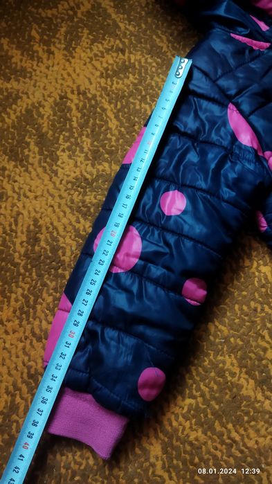 Зимняя куртка на девочку 4 года