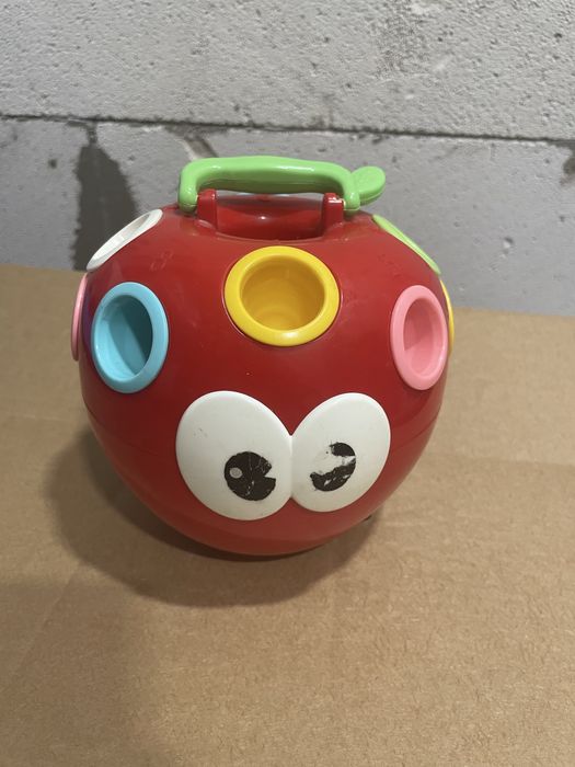 Іграшка-сортер яблуко з червяками