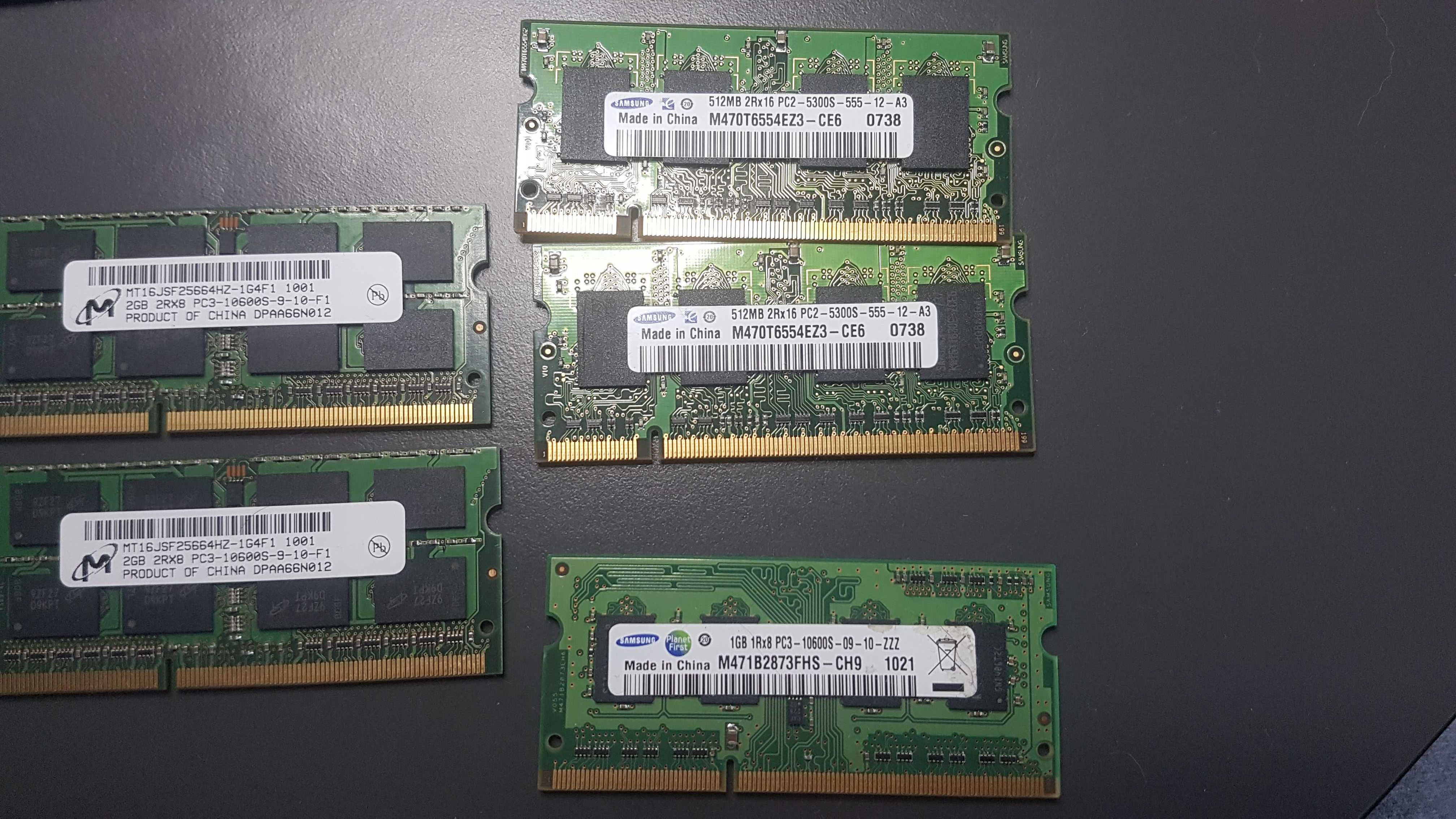 10 Memorias RAM portátil (4 x 2Gb, 3 x 1Gb, 2 x 512Mb e 1 x 256Mb)