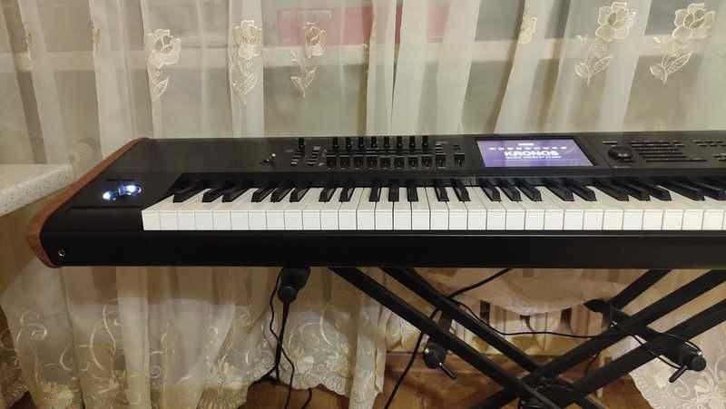 Korg Kronos 2 88 klawiszy