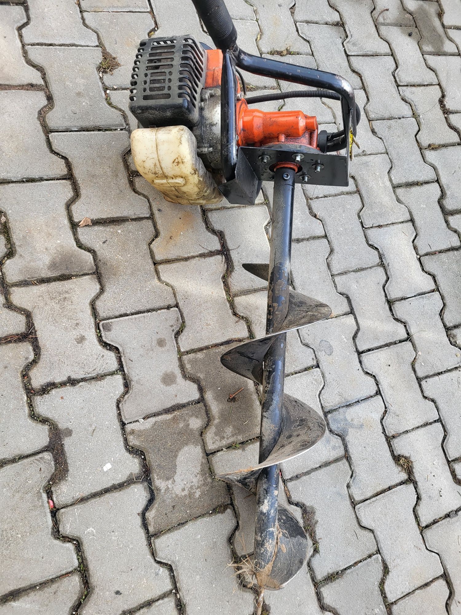 Spalinowa wiertnica do ziemi słupków  eap52 nac