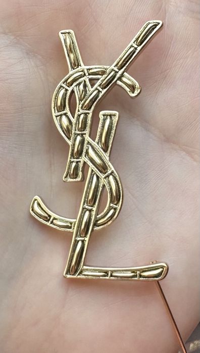 Broszka YSL stare złoto 5,3 cm