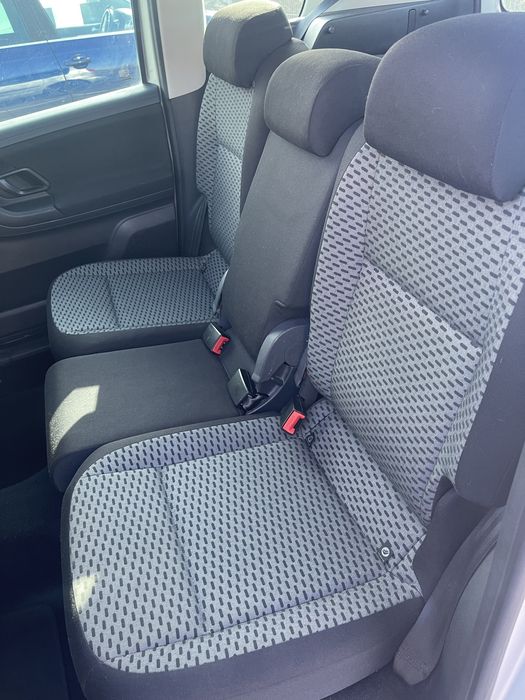 Автомобіль skoda roomster