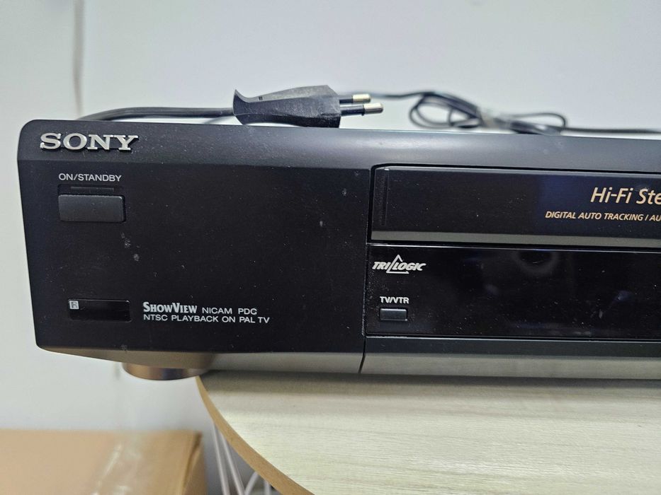 Sony SLV-E720NC – magnetowid VHS Hi-Fi Stereo, sprawny
