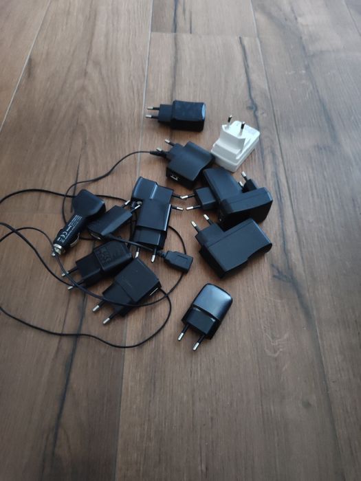 Ładowarki do telefonów