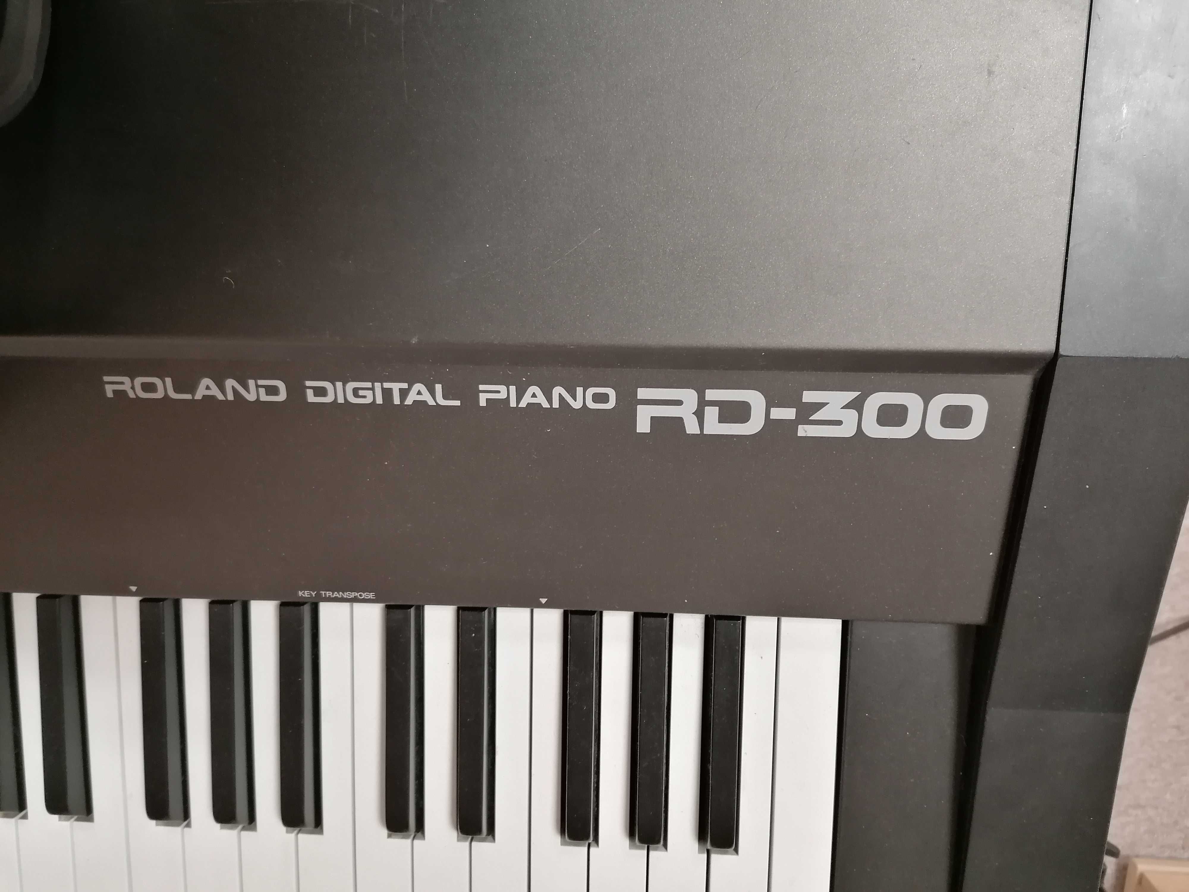 Roland RD300 z historią, świetny stan