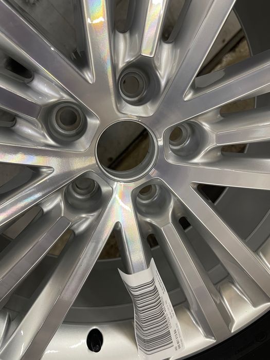 Новий титановий диск 5/112 R 19 шкода Ауді Фольксваген