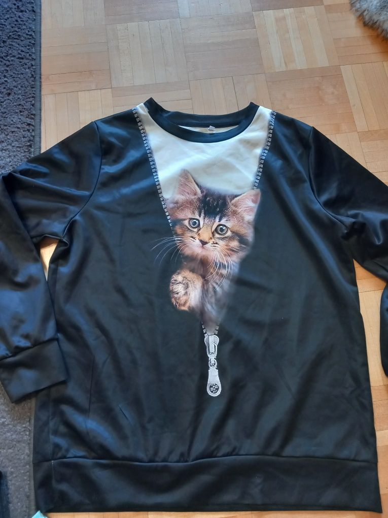 Bluza damska cienka rozmiar L z ślicznym kotkiem
