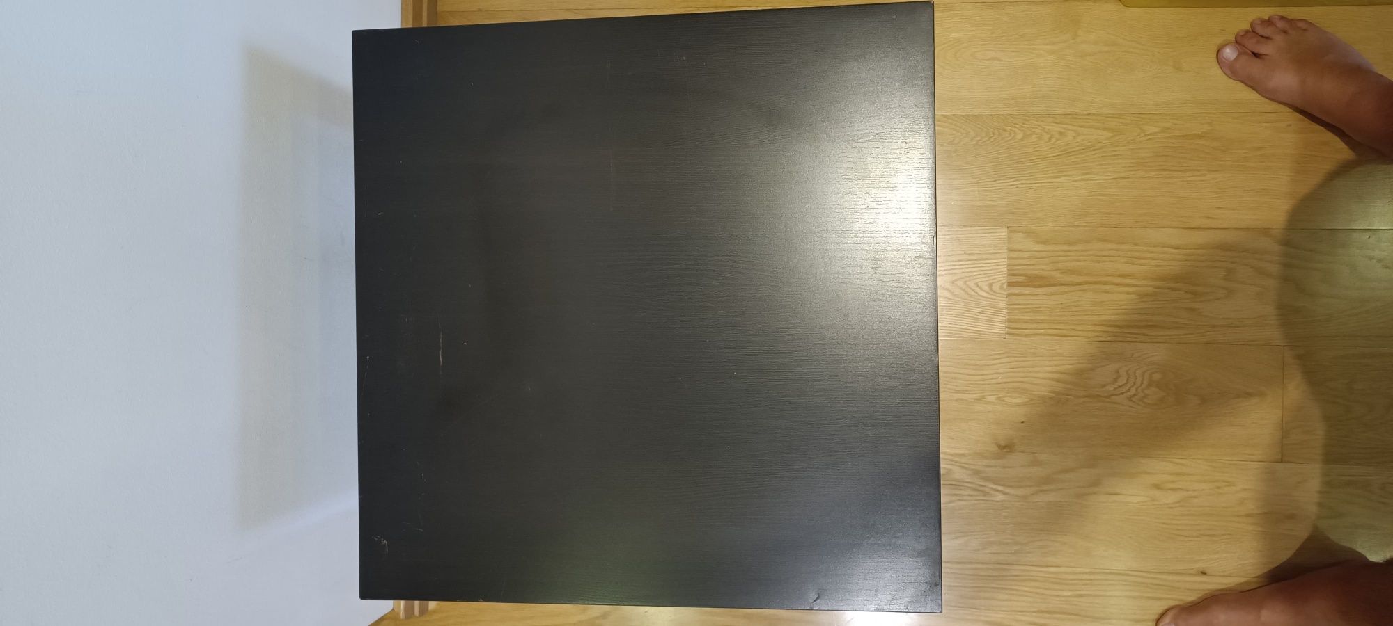 Mesa de apoio 50x50cm com rodas IKEA