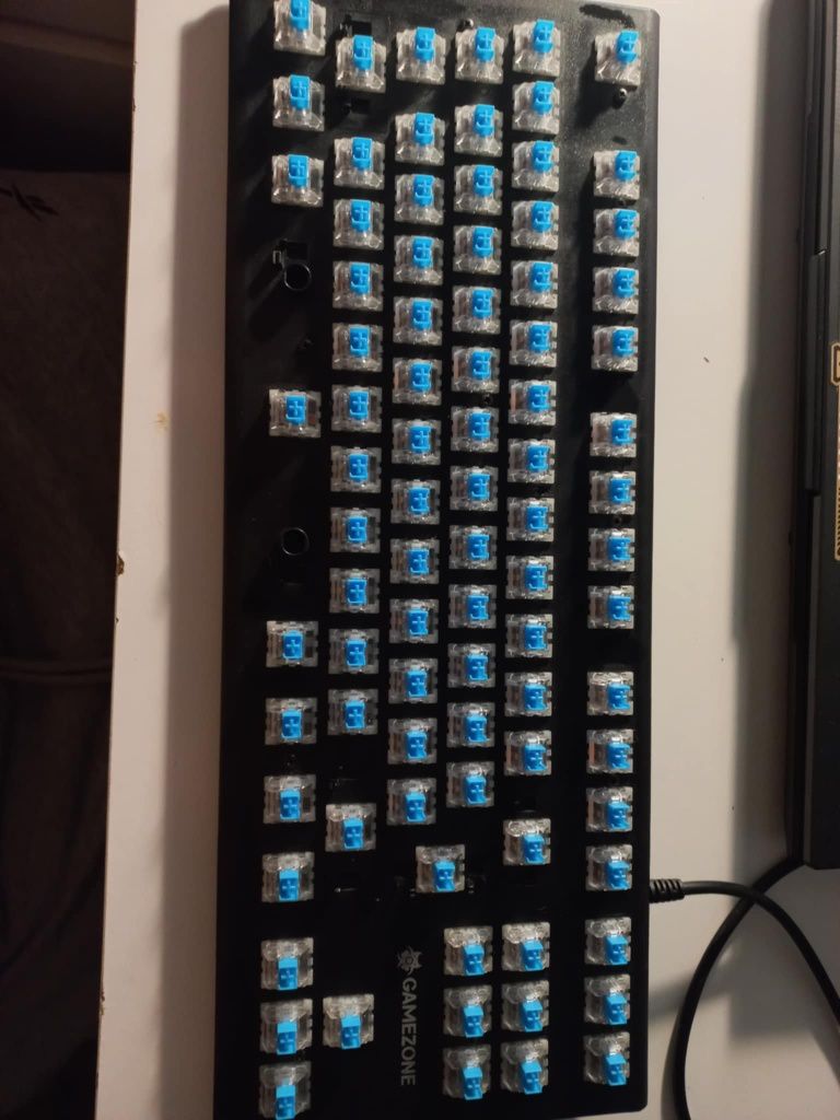 Klawiatura Gamingowa mechaniczna Gamezone stringer 87