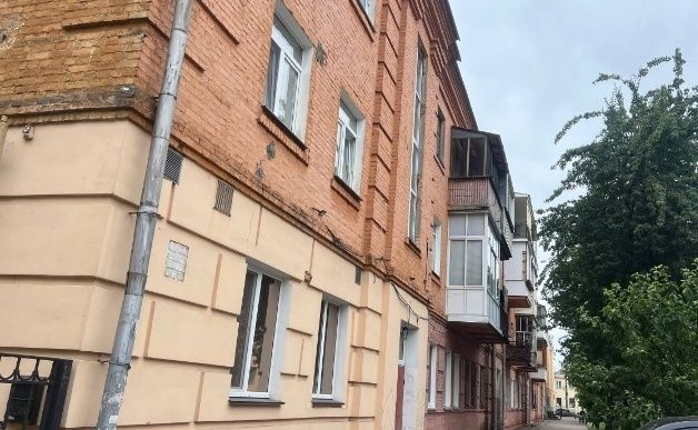 1-ка Центр міста 2/3 цегляного будинку