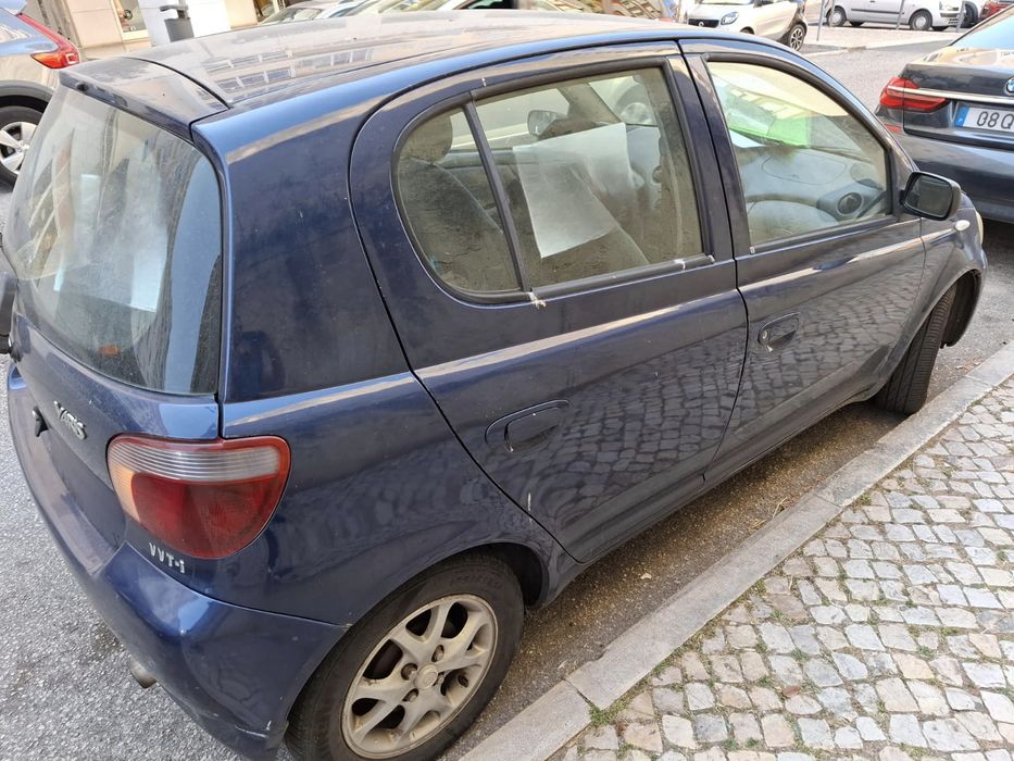 Toyota Yaris 2000