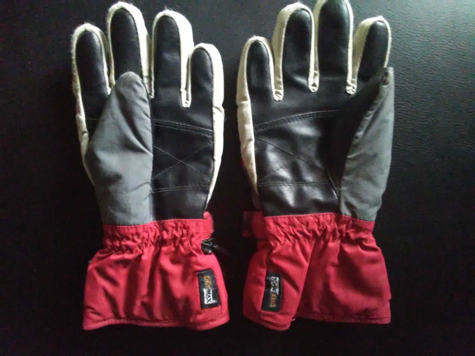 Детские зимние горнолыжные перчатки Viking на 12-16 лет.
