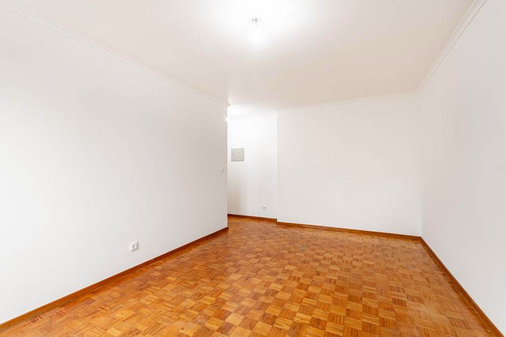 Apartamento T0 muito bem localizado