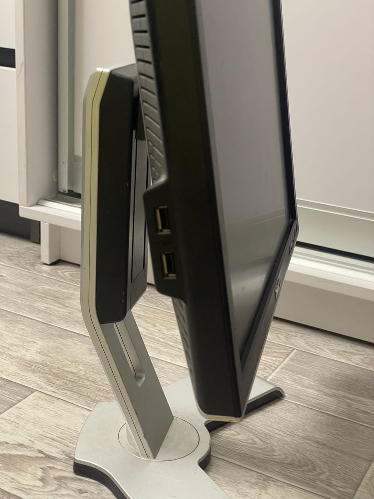 Монітор 17" Dell 1708fpb