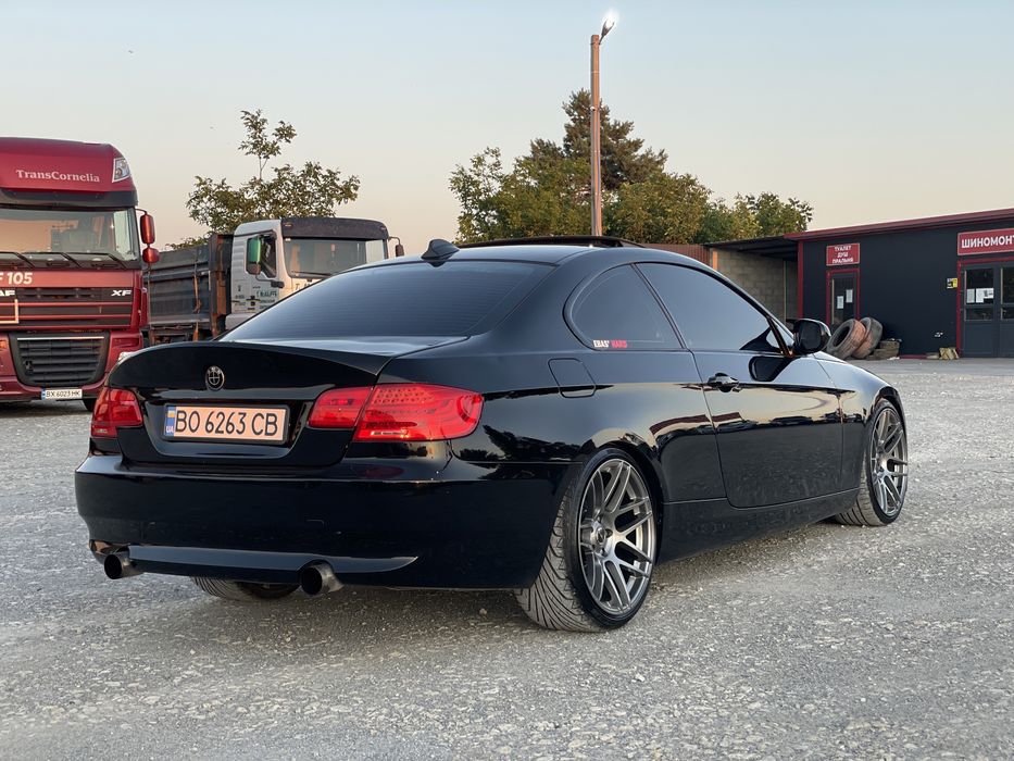 Продам бмв е92 335i