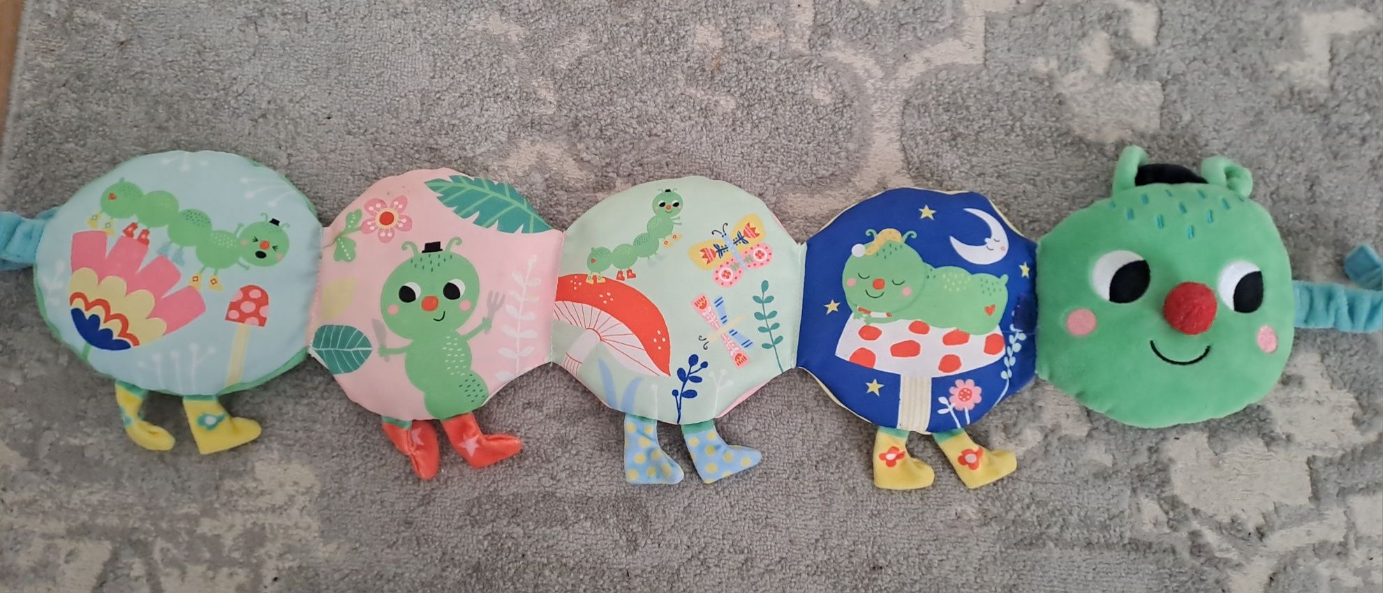 Peluche bebé para cama de grades