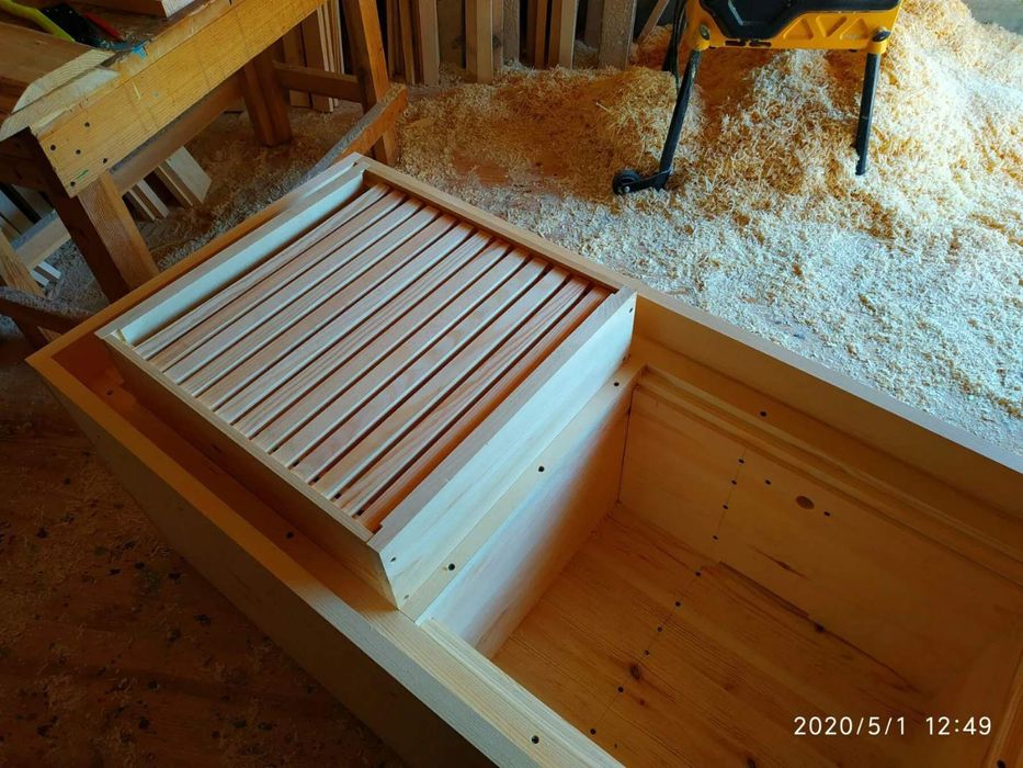 Вулики з бджолами та без. Вулики з сосни утеплені