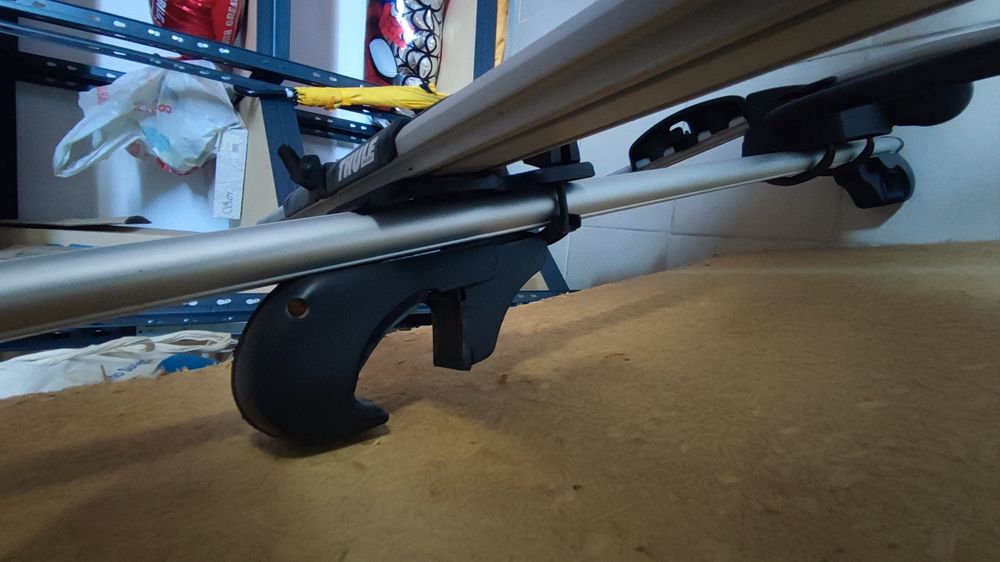 Suporte e barras tejadilho para bicicleta