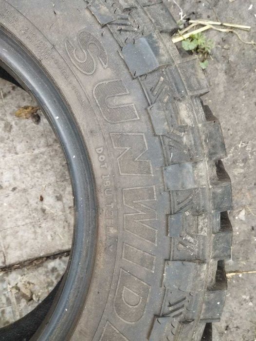 Грязьові, болотні шини для бездоріжжя і для асфальту R16