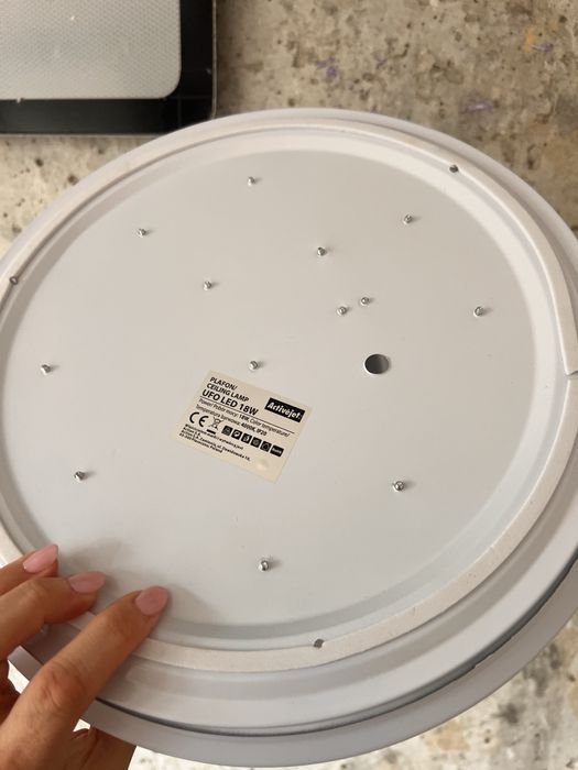 Nowy plafon sufitowy led na 4000k