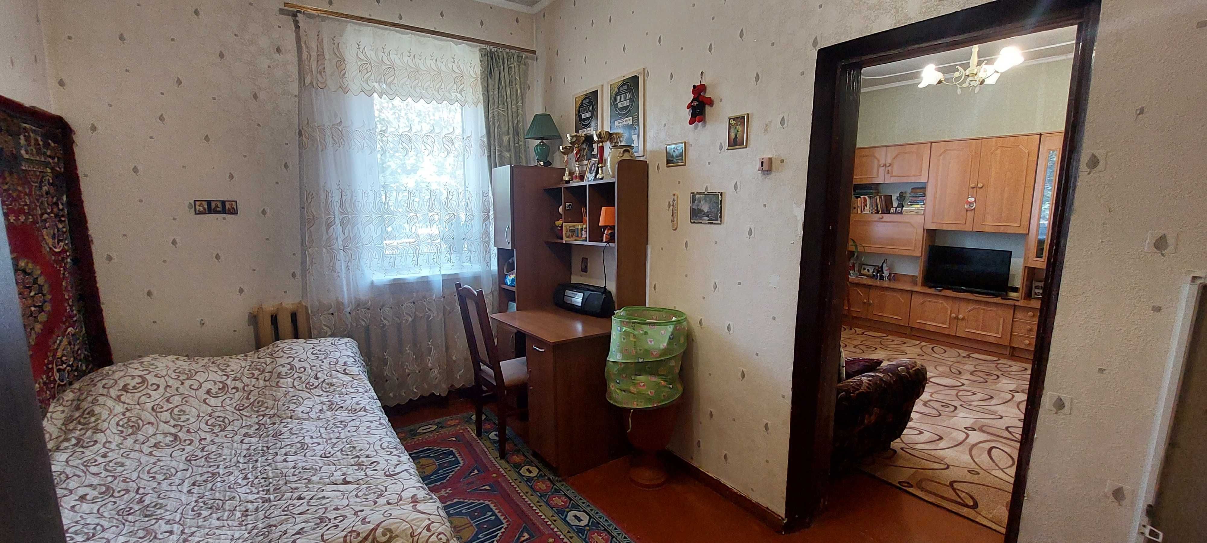 Продам отличный кирпичный дом с участком 6 соток. Можно по сертификату