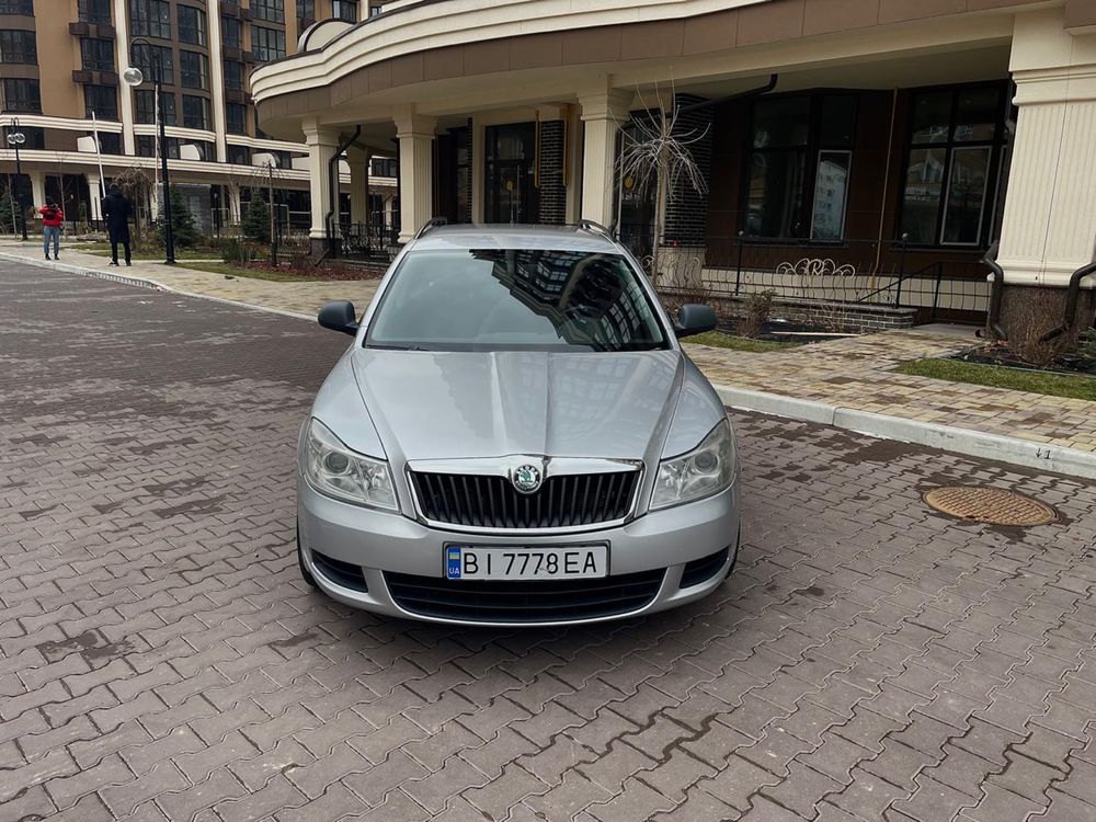 Skoda Octavia 1.6 tdi 2011 год