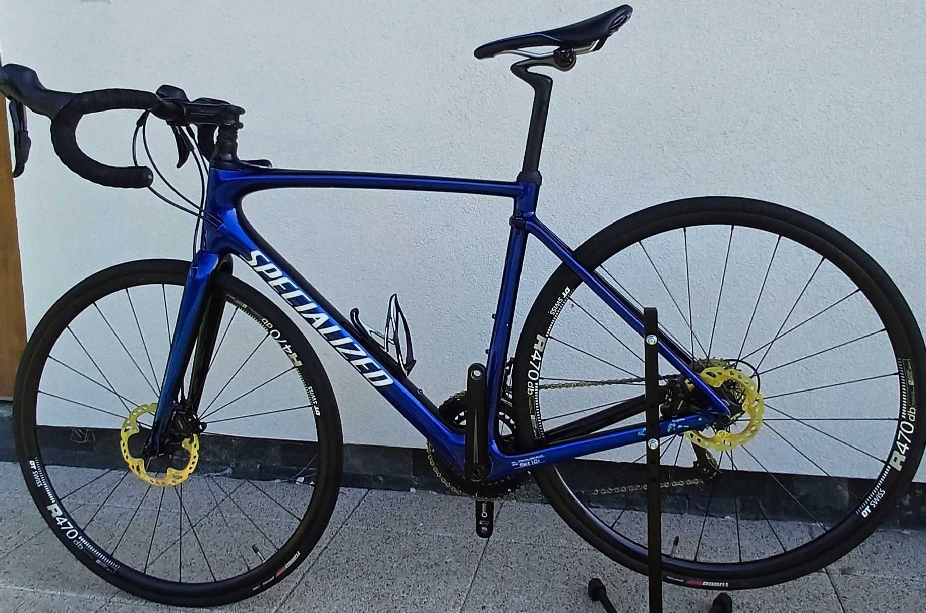 Rower szosowy Specialized karbon r. 56 ultegra
2/11 DT swis