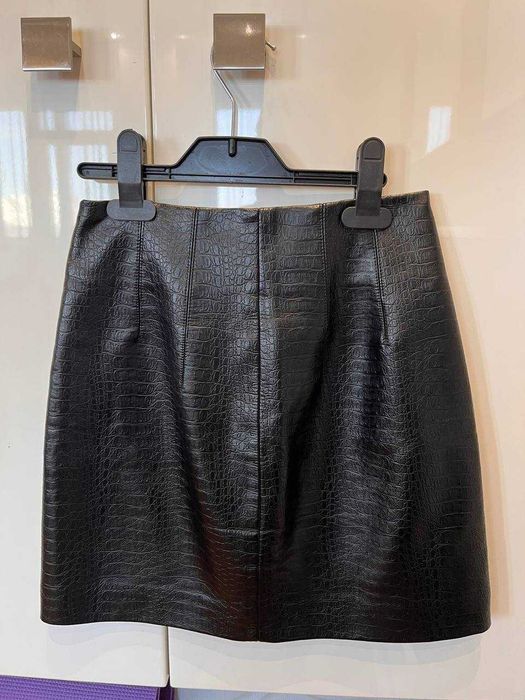 Шкіряна спідниця Stradivarius, XS