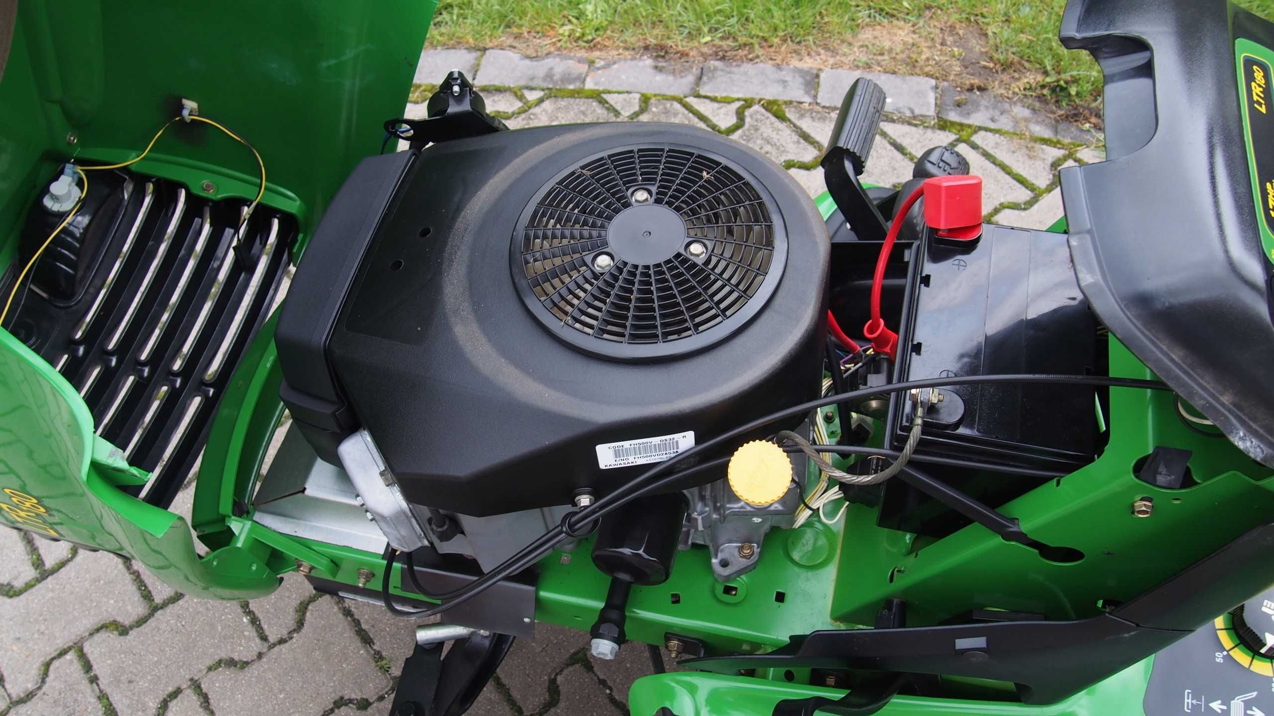 John deere LTr 180 Kawasaki V2 TRAKTOREK Kosiarka