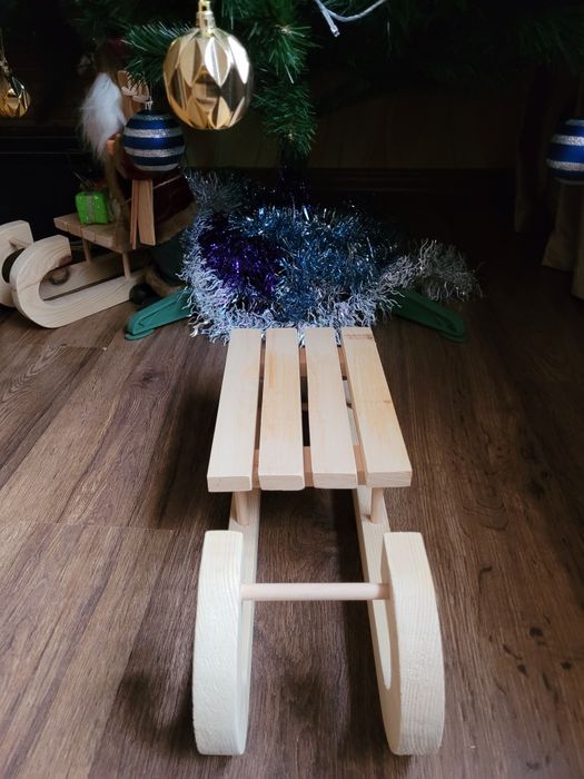 Санчата новорічний декор