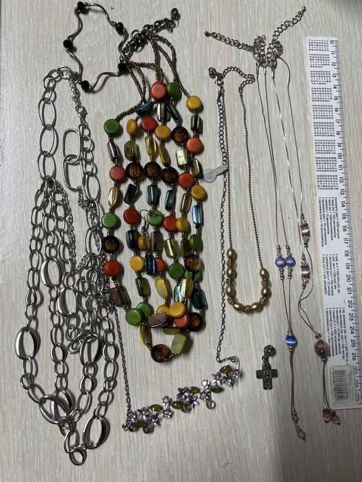 Біжутерія одним лотом(все що є на фото)