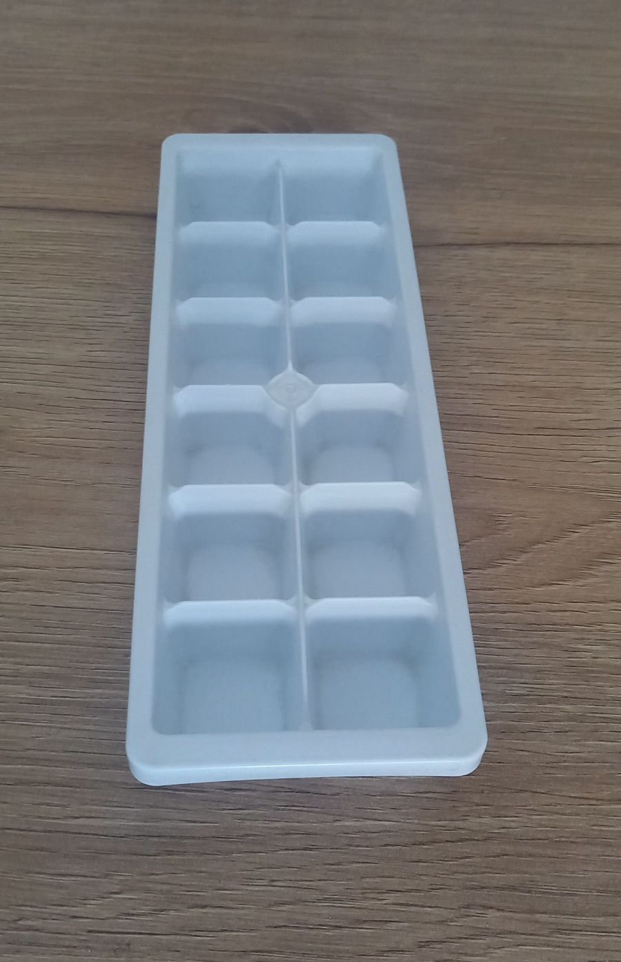 Pojemnik na kostki do lodu biały kostkarka