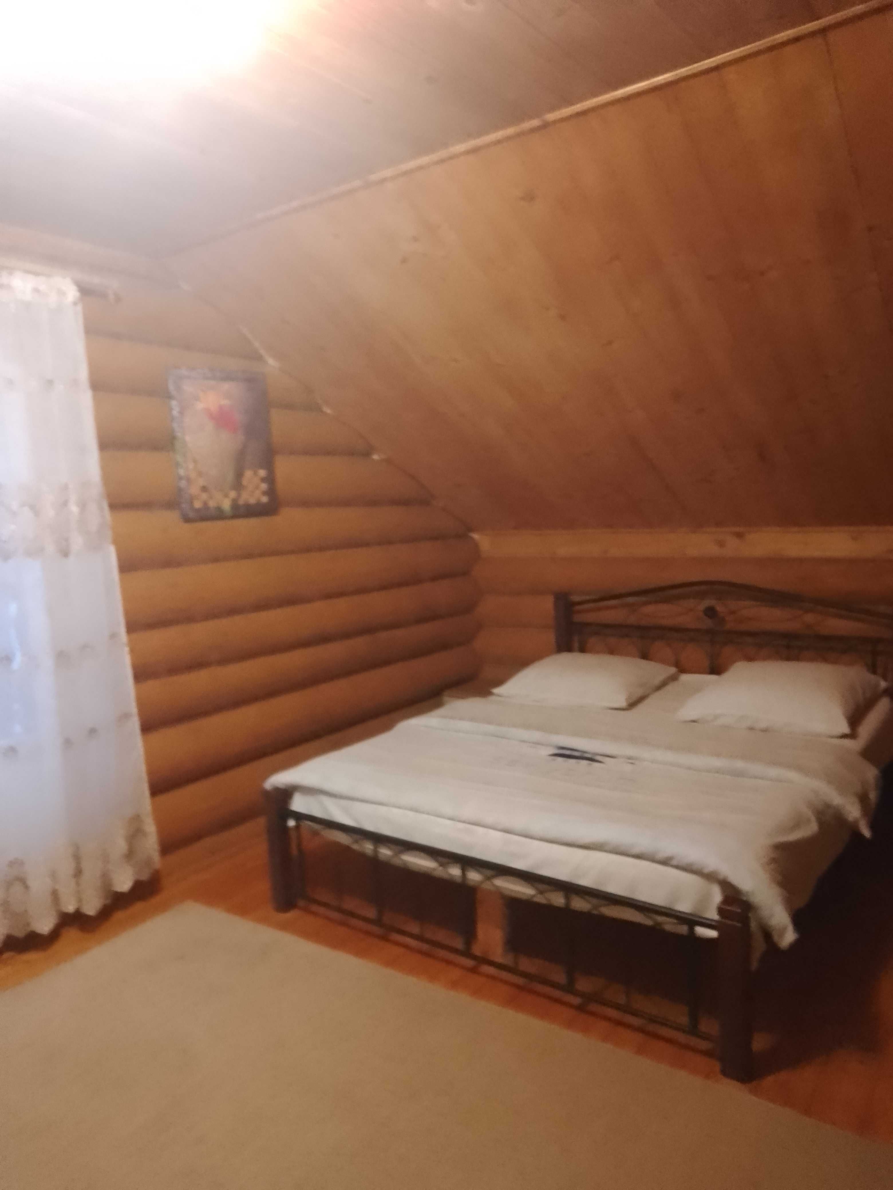 Вільно з 25.07. Відпочити в Карпатах. Садиба на березі р. Жденіївка.