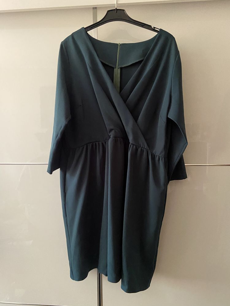Sukienka krótka plus size