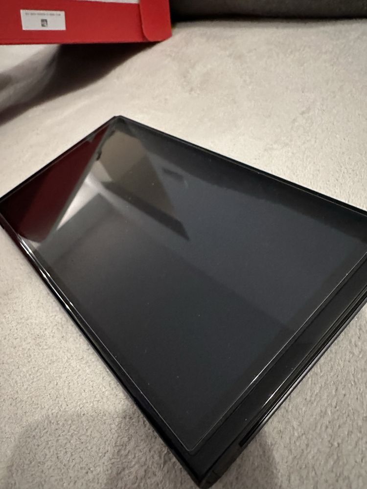 Nintendo Switch OLED biały + dodatki