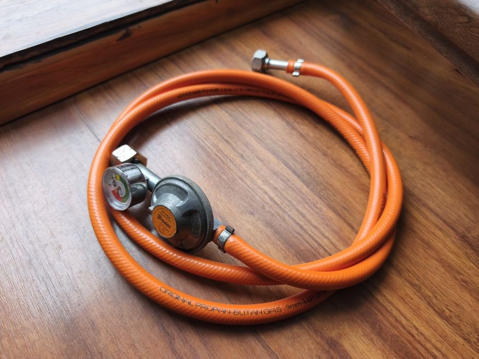 Wąż z reduktorem do butli gazowej 11kg z manometrem, długość 200cm !