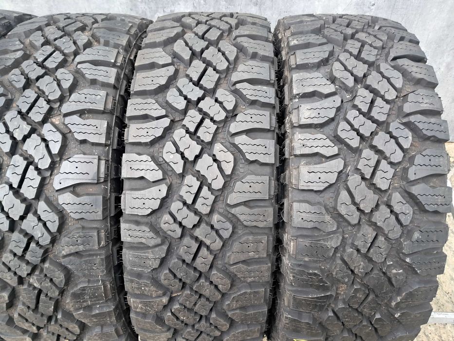 Резина всесезонна, 99%, 285/70 R17 Good Year Wrangler Duratrac (14992)