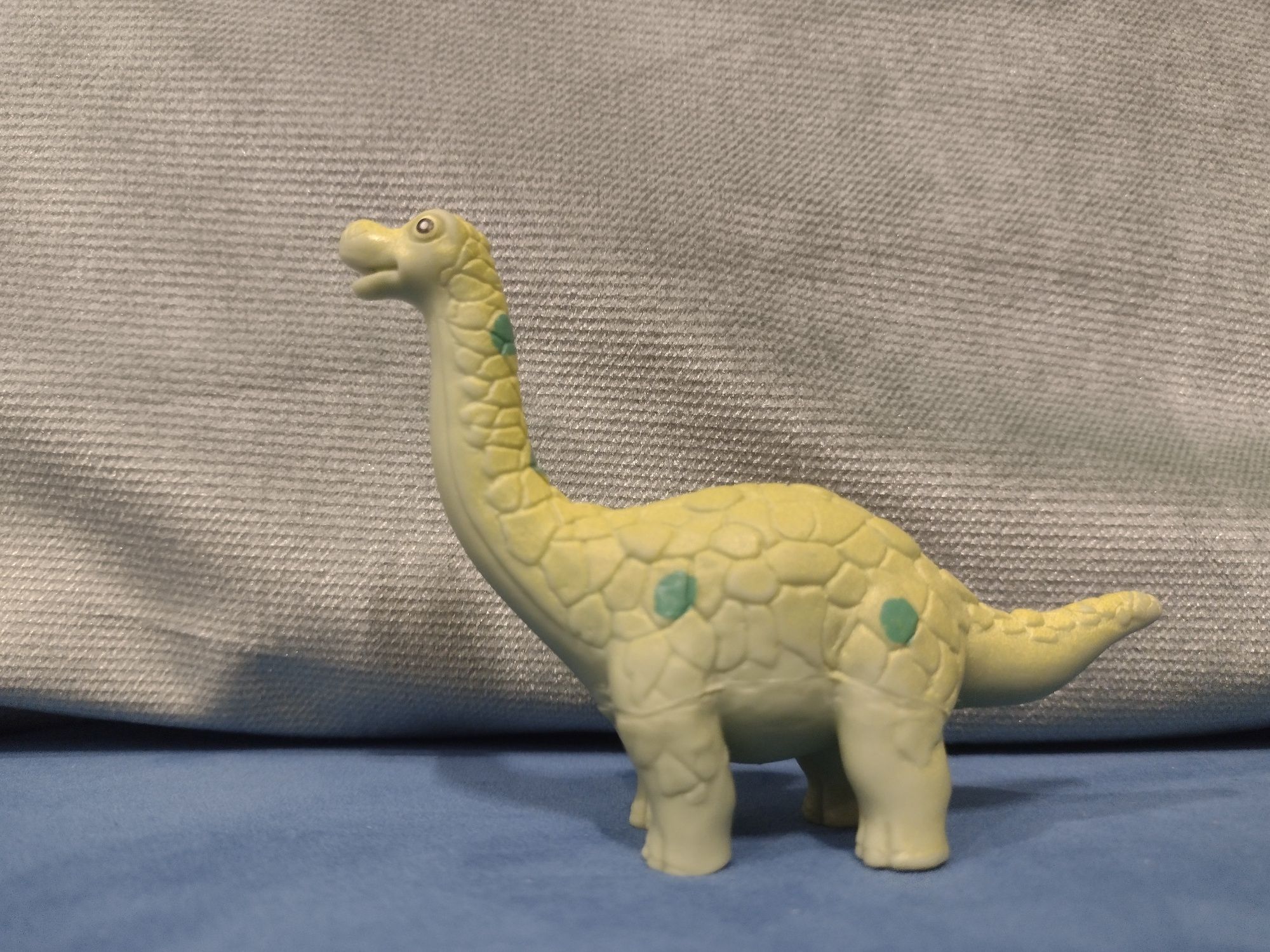 Gumowy dinozaur diplodok