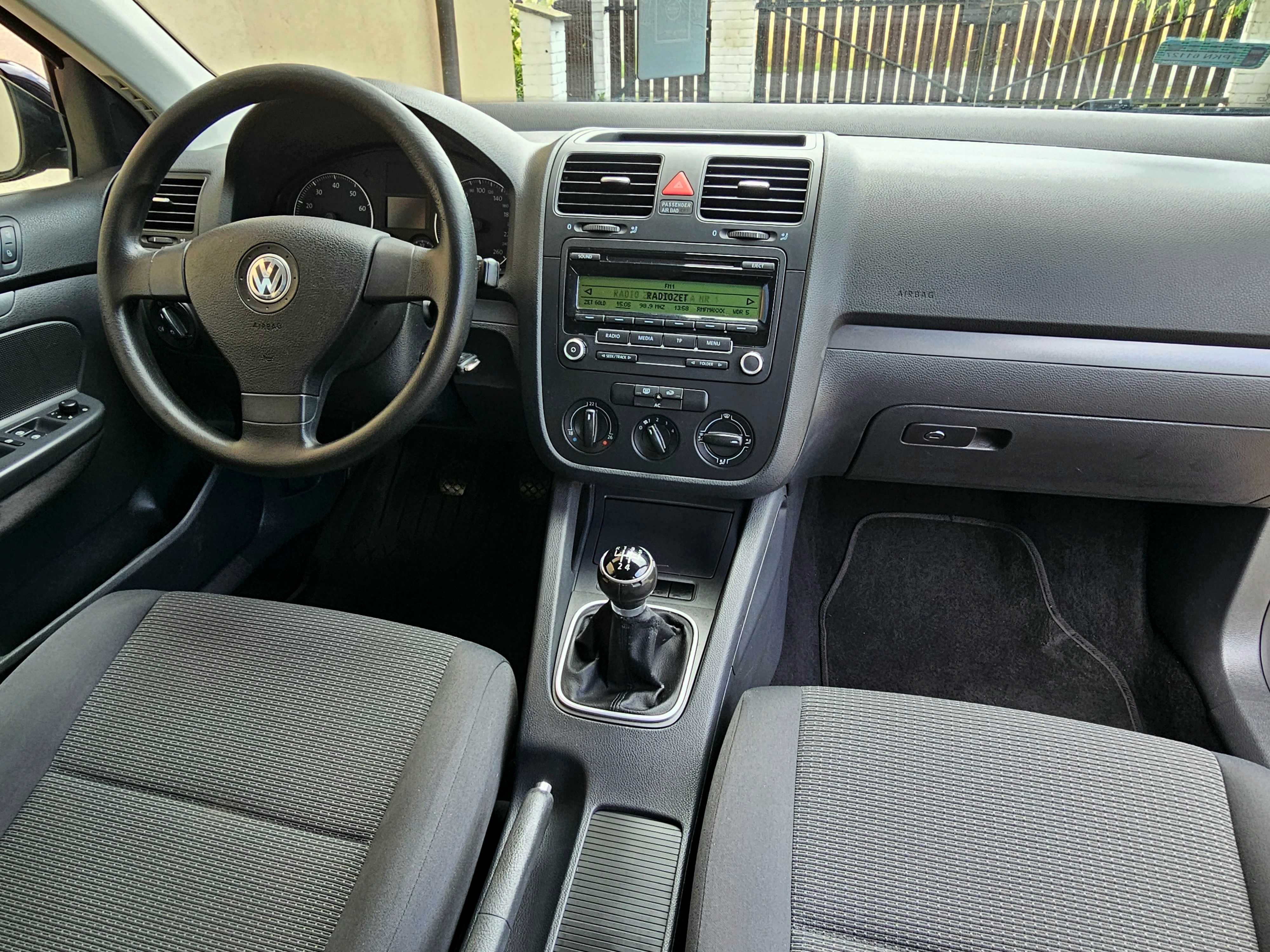 VW Golf 1,6 MPI Benzyna, 2009r. Czarny,Klima,Stan Bardzo Dobry.Polecam