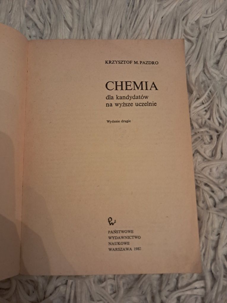 Chemia dla kandydatów na wyższe uczelnie
